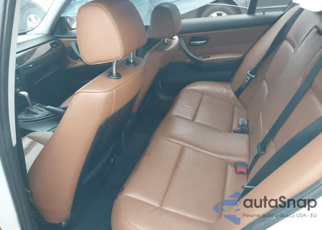 WBAPH5C5XBA443813: 39636275