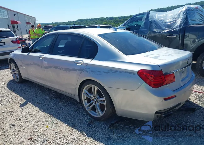 WBAKB8C57BC852272: 39639474