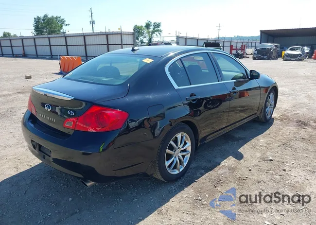 JNKBV61E68M215876: 39641534