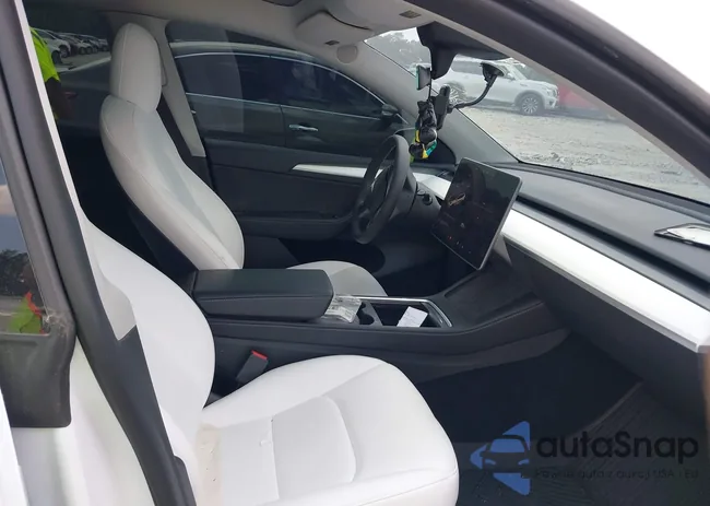 7SAYGDEF8NF532014: 39643309