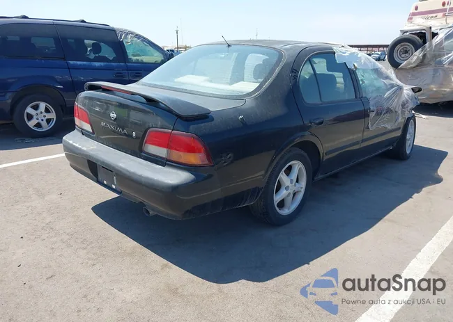 JN1CA21D7WM918565: 39656826