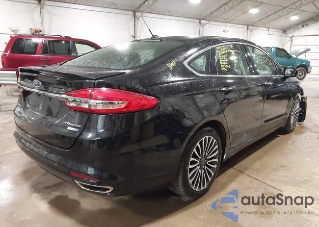 3FA6P0D9XHR243363: 39660256