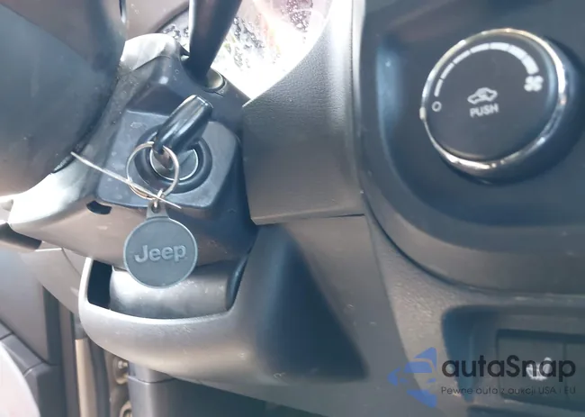 1C4NJRFB1HD179444: 39662201