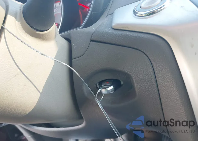 JN8AZ18W49W102165: 39662528