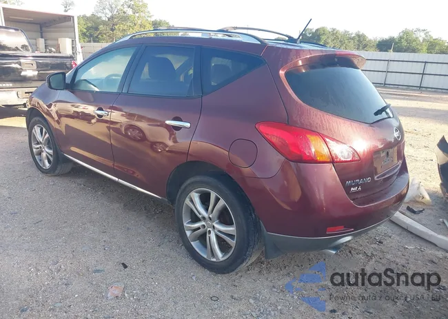 JN8AZ18W49W102165: 39662528