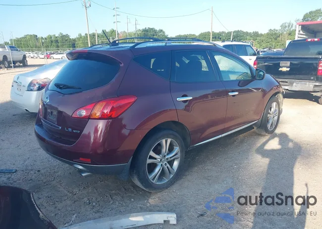 JN8AZ18W49W102165: 39662528