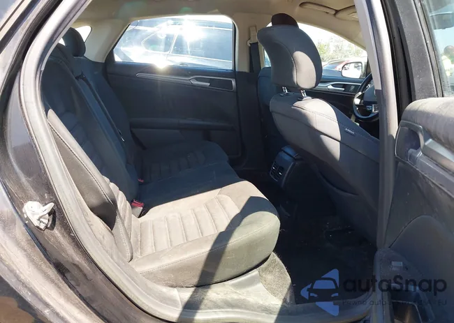 3FA6P0LU8HR374815: 39663900