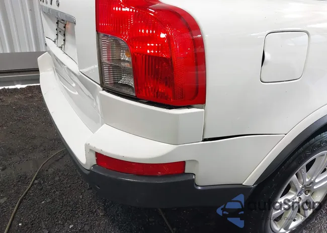 YV4952CY4B1582748: 39670301