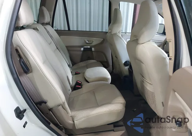 YV4952CY4B1582748: 39670301