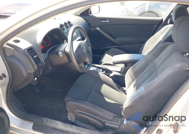 1N4AL2EP4AC151071: 39673237