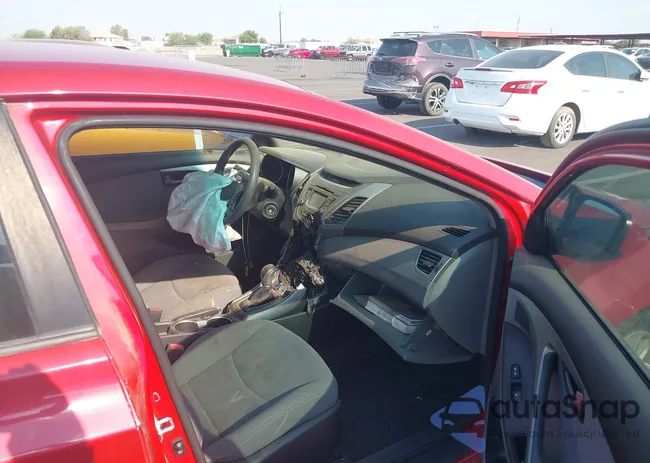 KMHDH4AE9FU449993: 39677313