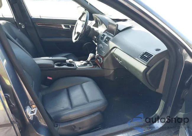 WDDGF81X89R070318: 39678637