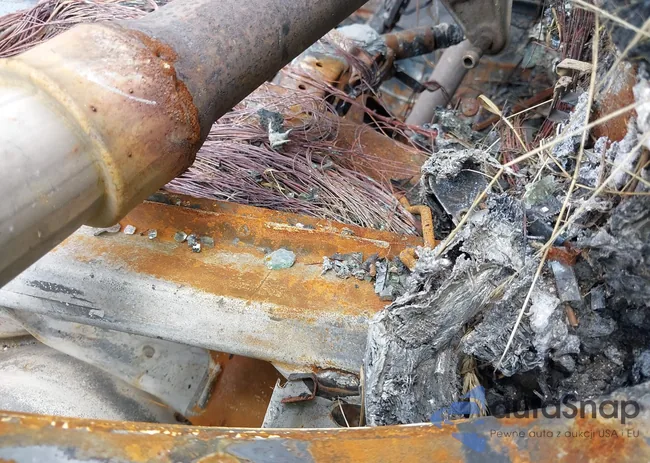 JTHBF30G830119956: 39685110