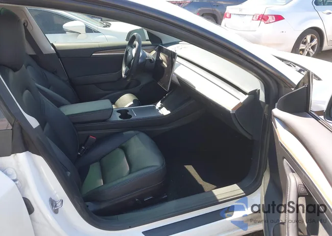 5YJ3E1EB3NF345949: 39688540