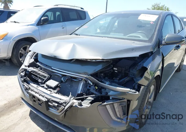 KMHC85LC1LU233810: 39688727