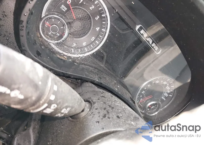 1C6SRFBT5NN137879: 39692888