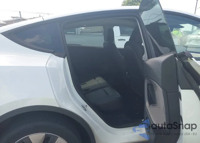 7SAYGDEE2NA012752: 39692943