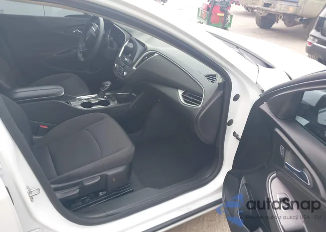 1G1ZD5ST8NF178008: 39696967