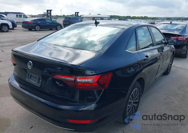 3VWC57BUXMM049018: 39697199