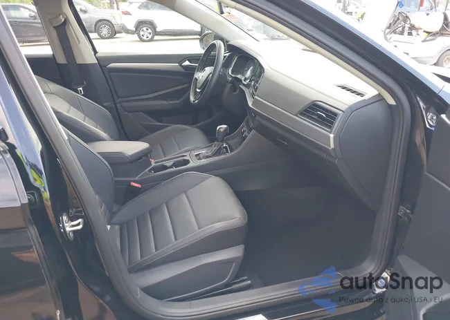 3VWC57BUXMM049018: 39697199