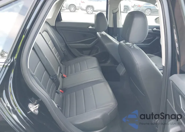 3VWC57BUXMM049018: 39697199