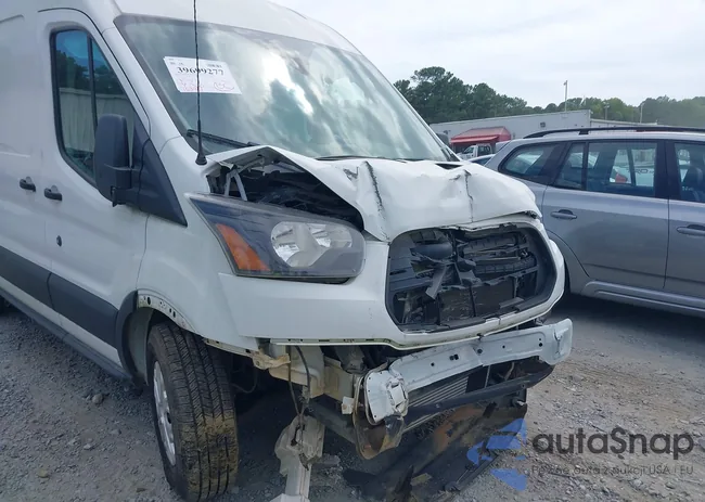 1FTYR2CG7JKA05067: 39699277