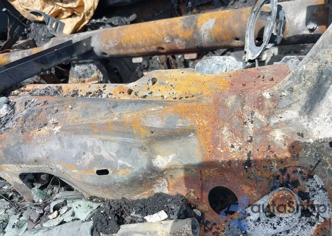 3C6UR5HJ5EG189532: 39706863