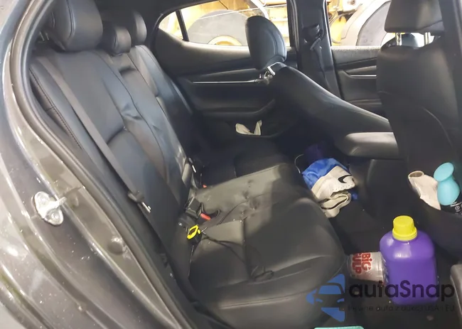 JM1BPAMM4K1138676: 39707311