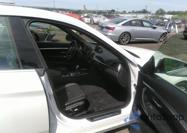 WBA8Z9C5XJB220043: 39710636