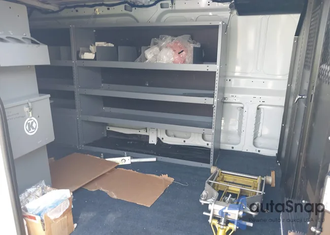 1FTYR2ZM8GKA84335: 39712010