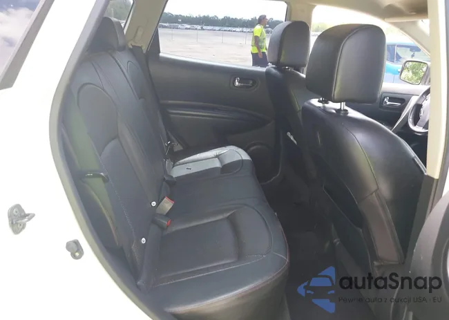 JN8AS5MT2AW503211: 39713071