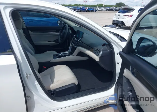 1HGCV3F4XJA008498: 39713945