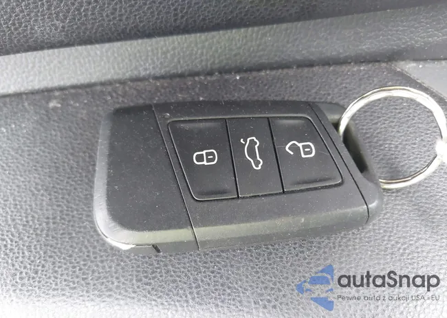 3VWE57BU6KM009878: 39717334