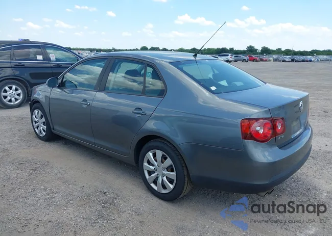 3VWJZ7AJ3AM099581: 39719405