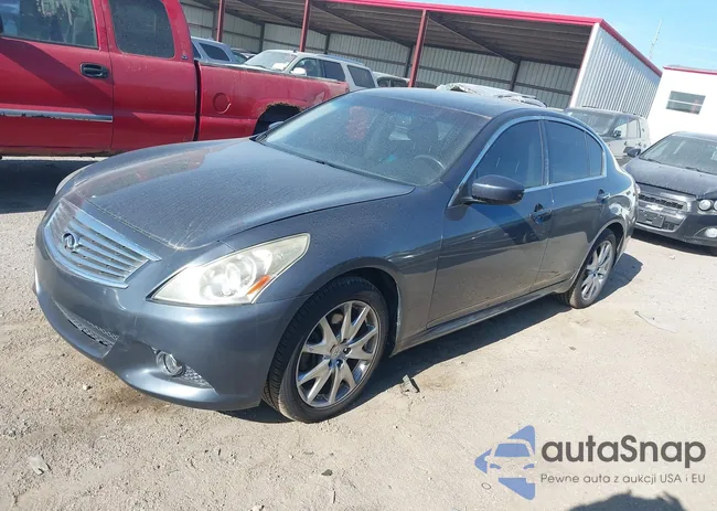 JN1CV6AR7DM351925: 39725906