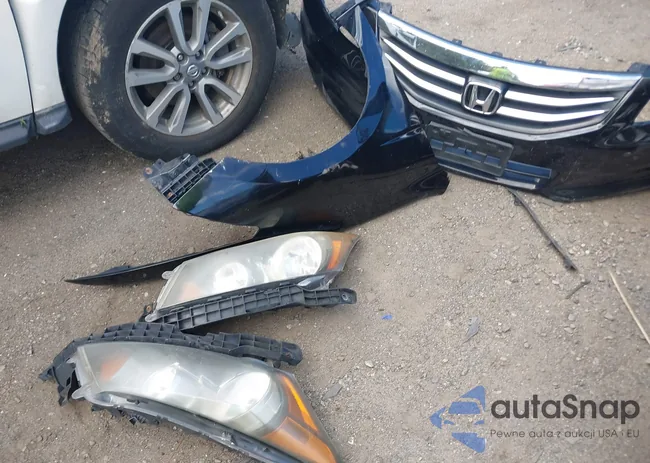 1HGCP3F85BA008472: 39727332