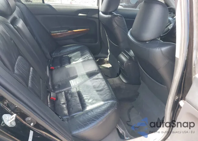 1HGCP3F85BA008472: 39727332