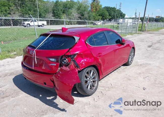 3MZBN1L33JM218242: 39733485