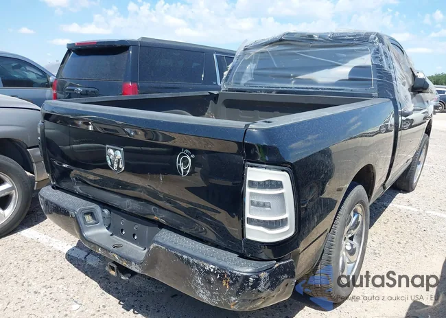 3C6JR6ATXKG500694: 39733575