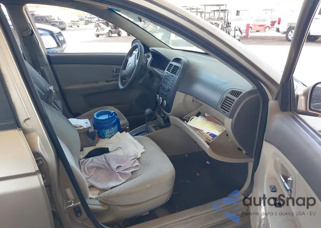 KNAFE122085508156: 39733687