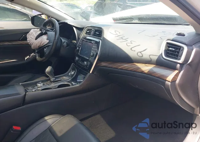 1N4AA6APXHC390556: 39734415