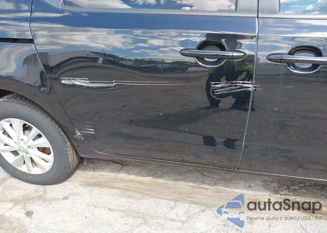 KNDMB5C1XG6110736: 39736369