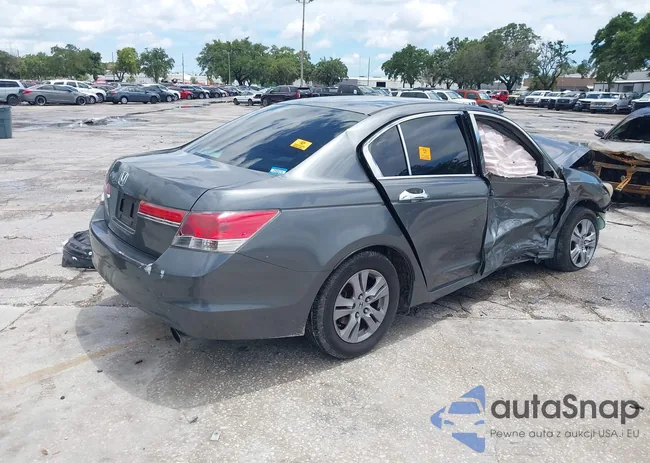 1HGCP2F46BA041522: 39737912