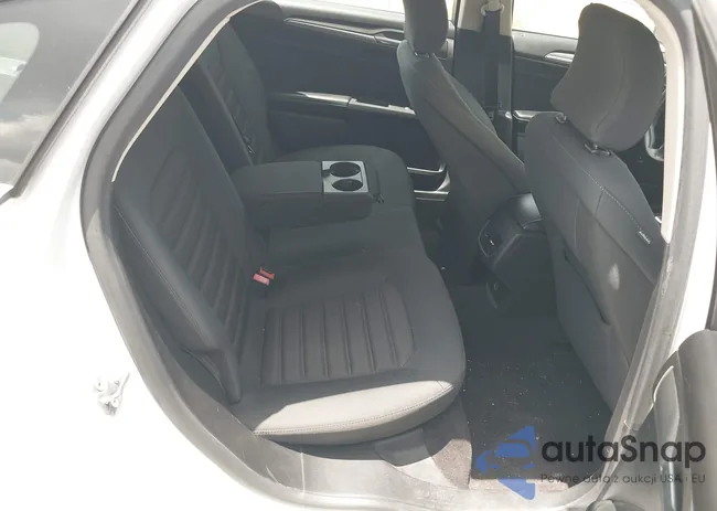 3FA6P0LU2KR182426: 39740411