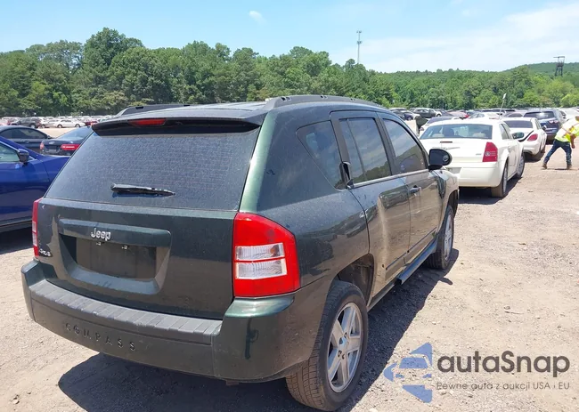 1J4NF4FB6AD589337: 39741982