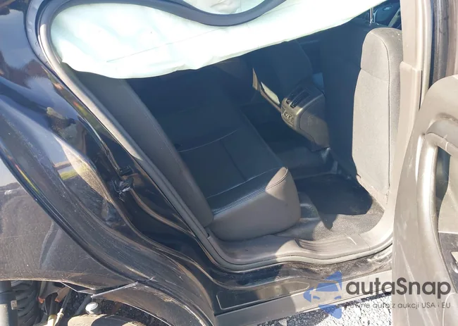 1FAHP2MT8EG185496: 39742378