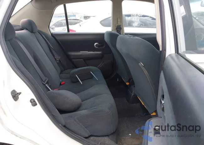 3N1BC1AP0BL468160: 39743808