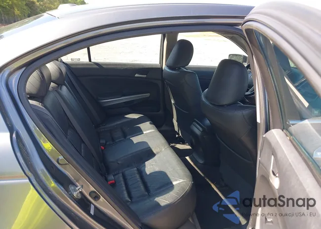 1HGCP368X8A038432: 39745493