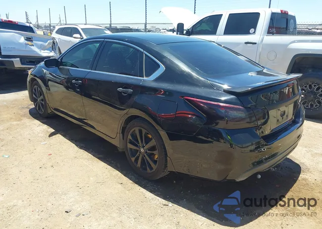 1N4AL3AP1HC292458: 39745677