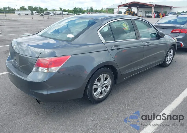 1HGCP2F49AA093757: 39747867